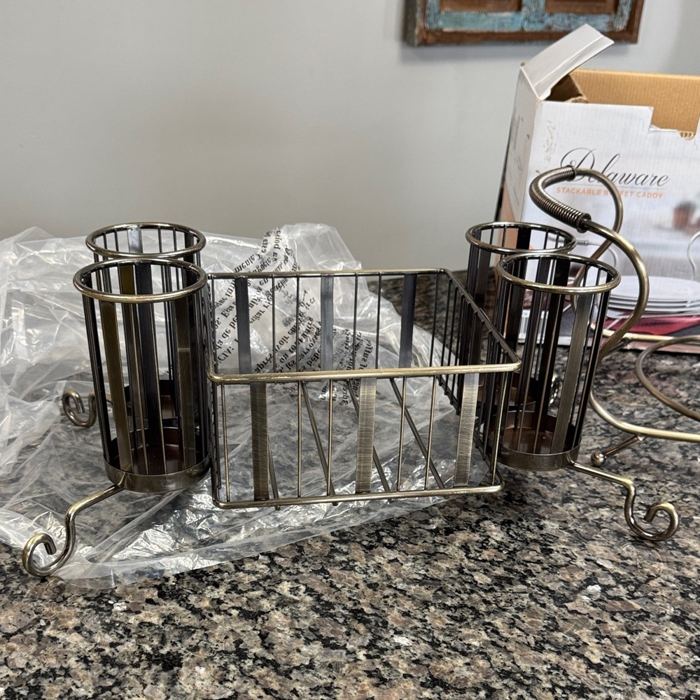 Delaware stackable buffet Caddy NEW - Picture 3 of 12